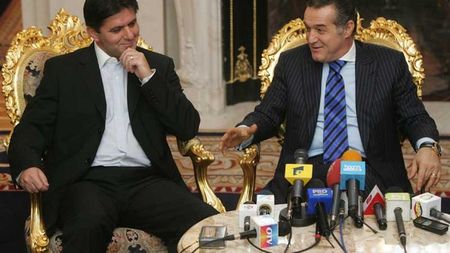 "Am greșit când am spus că las echipa pe mâna lui Lăcătuș!** Am știut că o să se aleagă praful!"