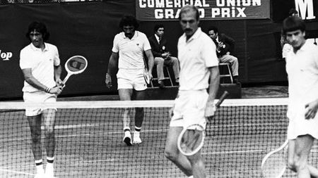 Ion Țiriac rememorează perioada copilăriei!** "Jucam cu două mingi o lună și le spălam să pară albe"