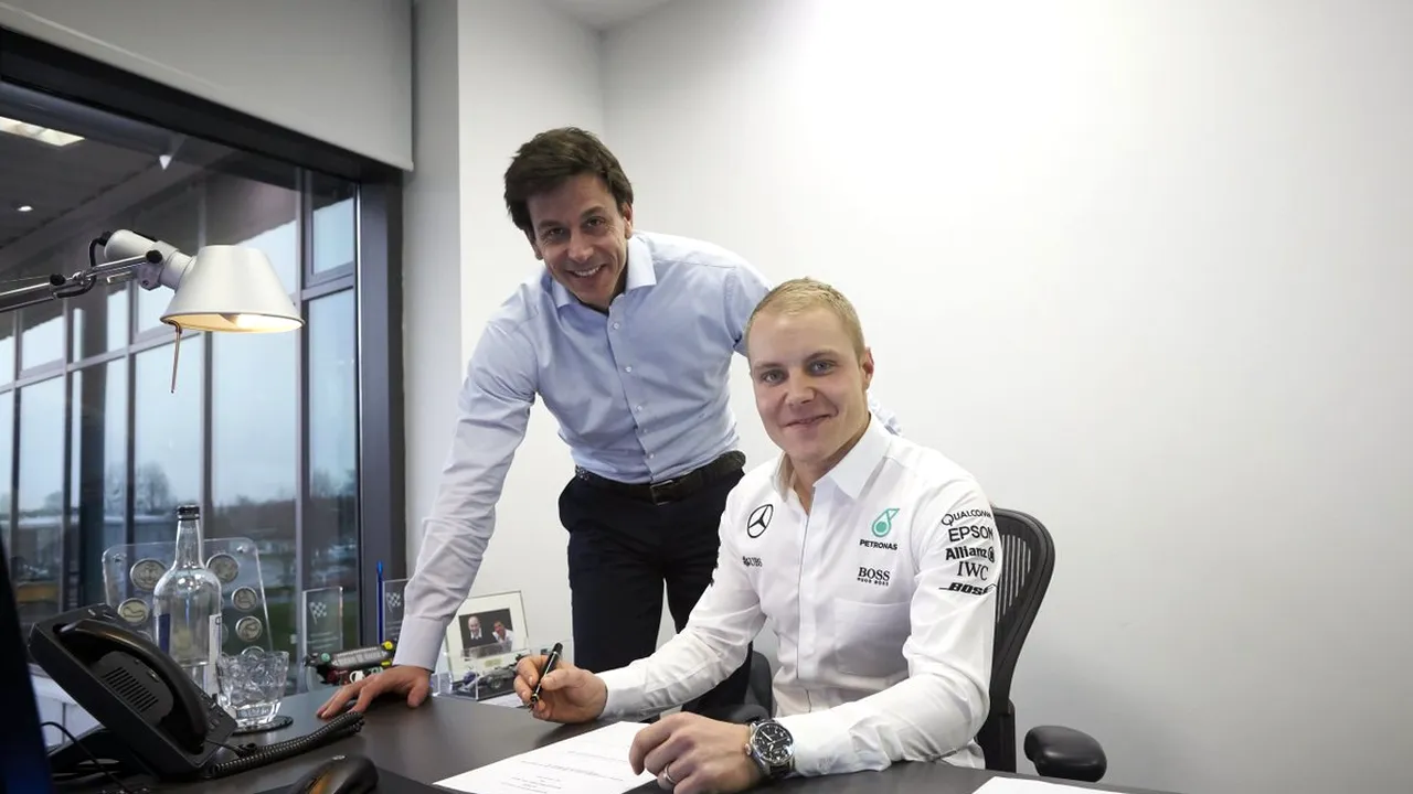 OFICIAL | Mercedes i-a găsit coechipier lui Lewis Hamilton, după retragerea lui Rosberg: un pilot fără victorie în Formula 1