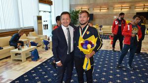 "Am fost singurii sportivi albi care au participat la o competiție de lupte africane și am luat aurul!" Luptătorii români s-au întors triumfători de la Jocurile Francofoniei