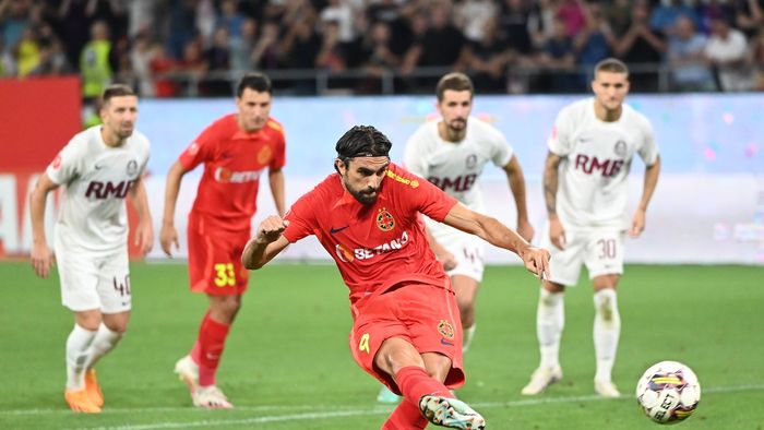 Andrea Compagno e dorit de o rivală a FCSB din Superliga! Dacă Gigi Becali „mai taie” din pretenții, transferul e ca și făcut. EXCLUSIV