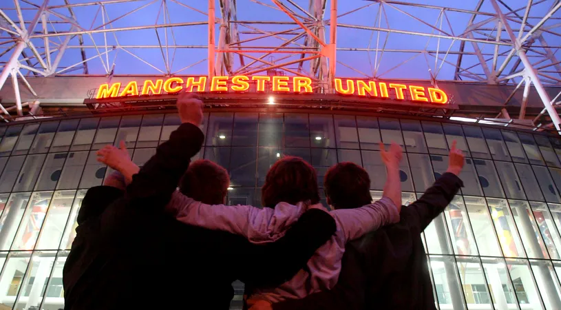 Familia Glazer vrea să vândă Old Trafford** pentru a acoperi din datoriile clubului!