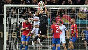 Cine transmite live Drita - FCSB