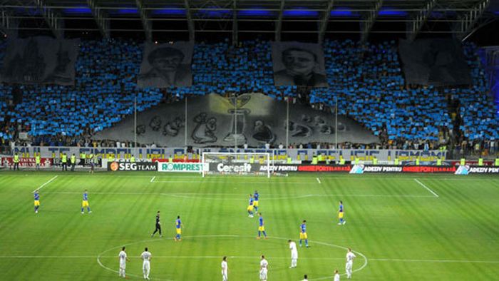Încă un ABUZ făcut de LPF!** Clubul Petrolul, amendat deși galeria spune că avea aprobare pentru spectacolul de la meciul cu Rapid