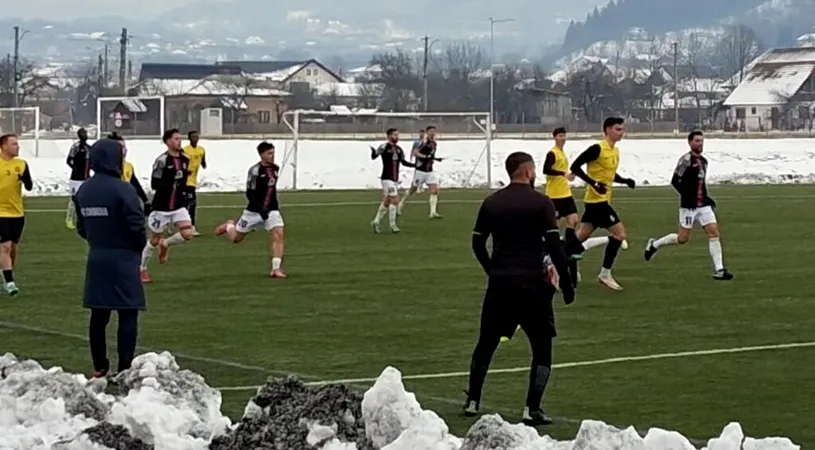 Chindia a fost întoarsă din nou de CS Afumați și a pierdut contra ilfovenilor și în amical. Târgoviștenii au semnat cu un câștigător al Ligii 2 din sezonul trecut