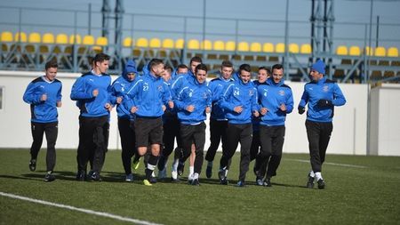 FOTO: Viitorul lui Hagi s-a strâns în Voluntari. Nicoale Dică: "Sunt sigur că vom rămâne în Liga I!"