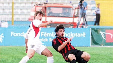 O rivală din Liga 1 vrea să i-l "fure"** pe Bakaj lui Dinamo! VEZI unde va ajunge albanezul