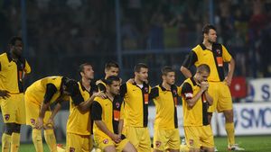 Becali: "Extraordinar! Nu credeam că o să sar vreodată în sus pentru Dinamo". Steaua are nevoie de o "minune ca la Liberec", dar roș-albaștrii nu mai cred în calificare. Doar 2 echipe în istoria fotbalului au revenit de la 0-3 acasă
