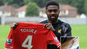 Un fan Liverpool a vrut să-și tatueze numele lui Kolo Toure pe picior, dar a greșit o literă! Fundașul ivorian a reacționat imediat: "Vreau să te cunosc. Îmi schimb numele!"