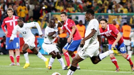 VIDEO 3D! Gyan înscrie din penalty și Ghana învinge Serbia!