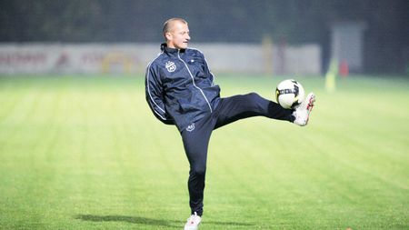 Dorinel: „Nu mergem la Munchen ca mieii la tăiere"