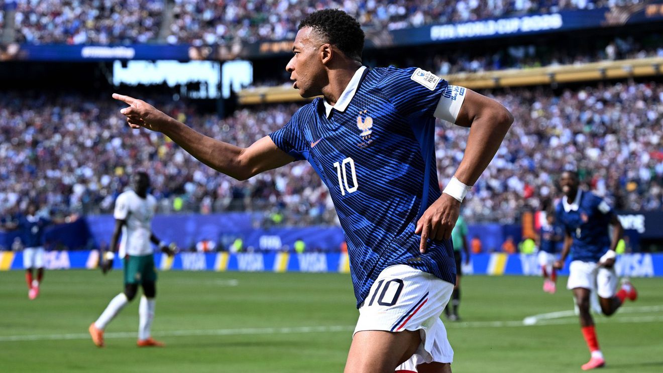 Kylian Mbappe a marcat două goluri superbe și a doborât un record fenomenal în Franța – Senegal 3-1 la Cupa Mondială
