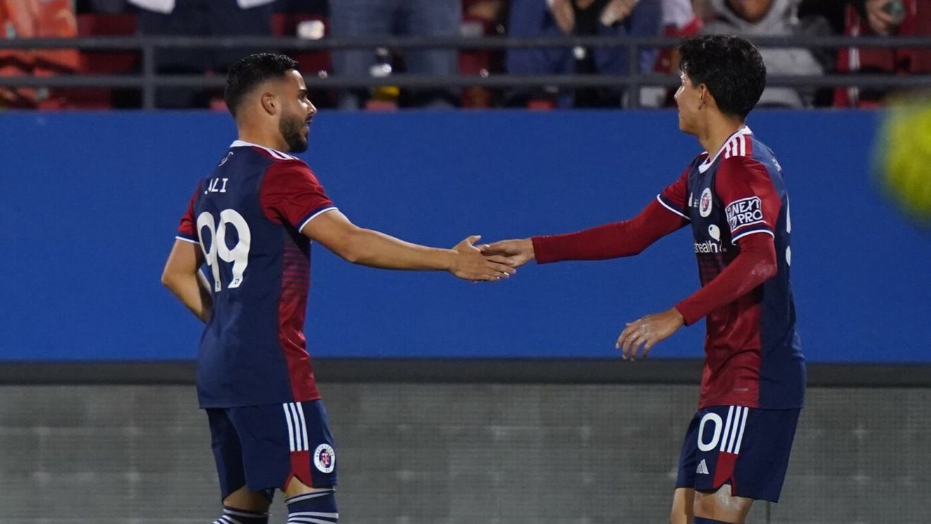 S-a ales praful de cariera „perlei” lui Gică Hagi. Nici la americani nu mai are loc