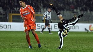 VIDEO După victoria cu Inter, Udinese răpune și "Bătrâna Doamnă"!** Vezi reușita senzațională a lui Claudio Marchisio