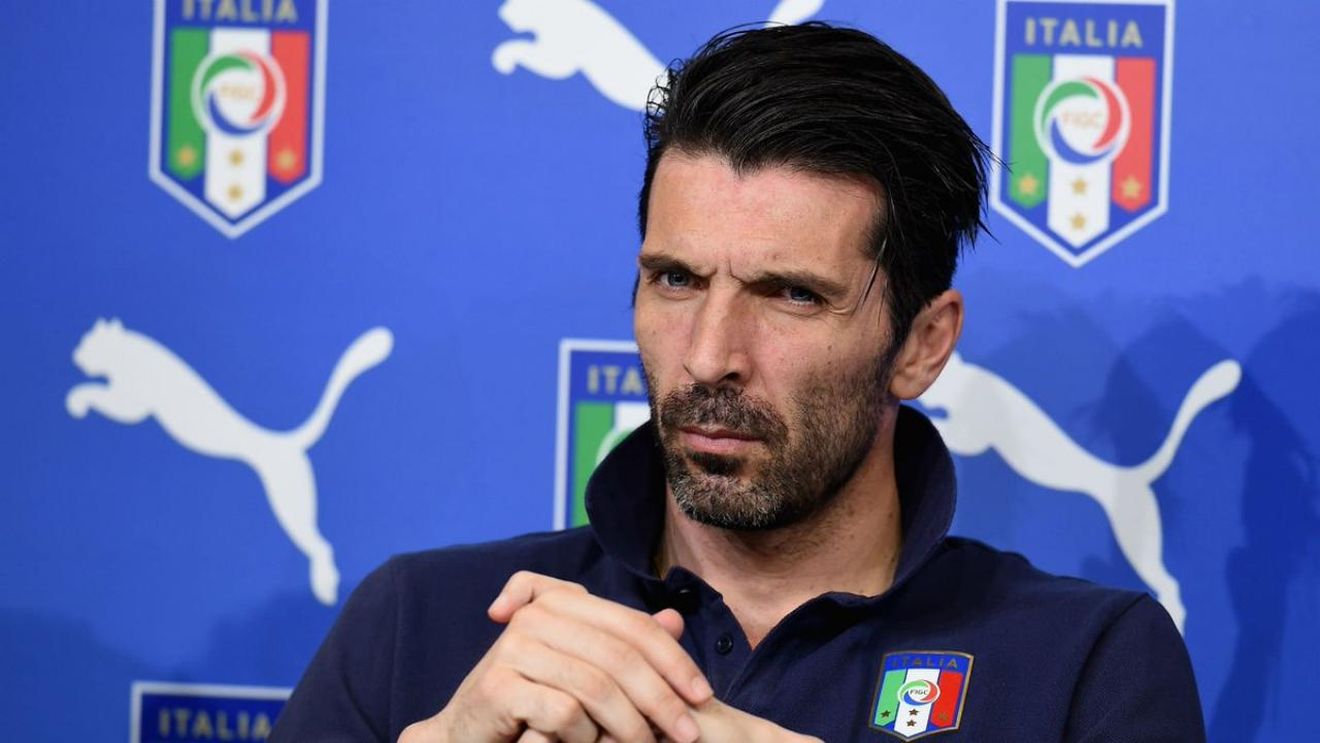 "Lăsați-l pe acest copil să joace!". "Highlander"-ul Buffon a debutat la numai 17 ani împotriva lui Milan și a închis poarta în fața actualului președinte al Liberiei, George Weah. Portretul altfel al unui goalkeeper legendar 