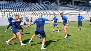 Transferul cu care Gigi Becali vrea să amuțească Superliga uimește! Charalambous și fotbaliștii FCSB au rămas șocați de cât de bun este la antrenamente | VIDEO