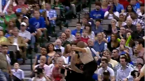 VIDEO Faza zilei în NBA! Un jucător l-a lovit dur sub centură pe un arbitru!
