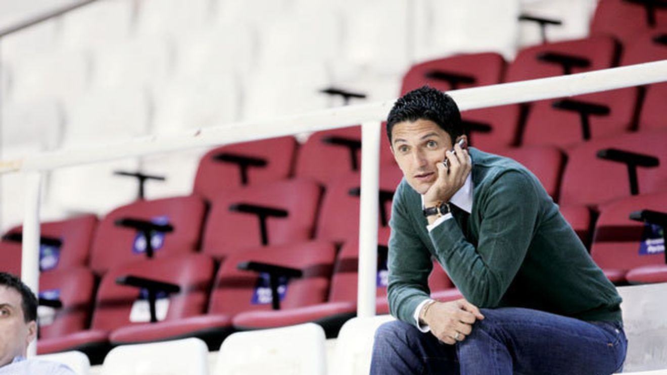 "Alo, cine e la telefon?" :)** Liga I râde în hohote! Moment incredibil, cu Lucescu în prim plan! Cum era să-și facă un nou dușman de temut