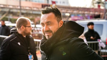 Fostul fotbalist de la CFR Cluj, favorit să devină noul antrenor de la FC Barcelona! Ziarul MARCA face anunțul momentului în Spania