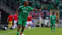 MERCATO Dinamo, luptă dură cu CFR Cluj pentru transferul lui Ibrahima Camara! E considerat înlocuitorul ideal al lui Gnahore