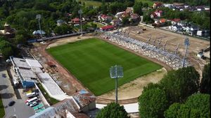 Gata în toamnă? Primăria Târgoviște vrea să împrumute 4 milioane de euro pentru a finaliza cât mai repede arena Chindiei | FOTO și VIDEO