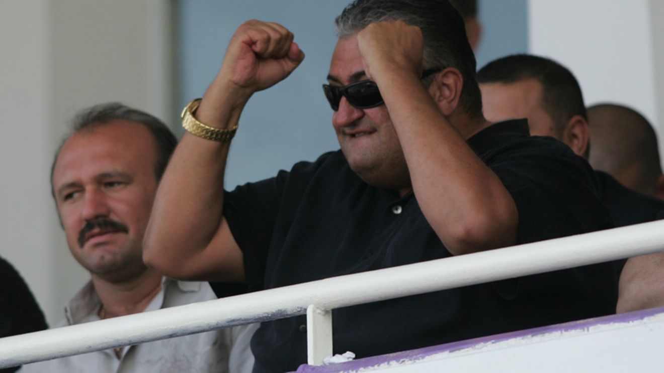 "Balint e șmecher prin conferințe de presă,** dar în fața lui Dan Petrescu i-a tremurat fundul"