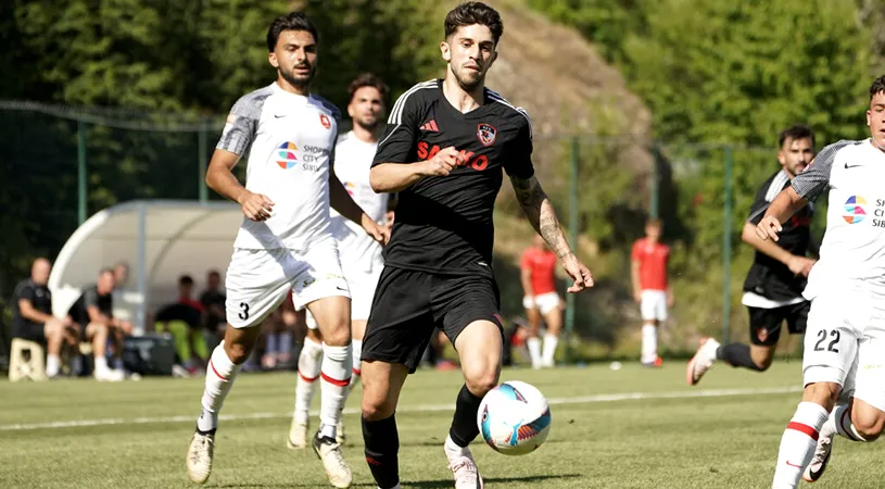 CSC Șelimbăr, la a noua achiziție anunțată vara aceasta. Are triplă cetățenie și are meciuri în prima ligă pentru FC Voluntari și UTA
