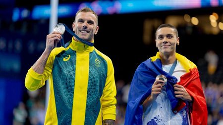 David Popovici a fost oprit de australianul Chalmers, care a luat bronz, înainte să urce pe podium. Reacția la care nimeni nu se gândea: „Cam asta e atitudinea”
