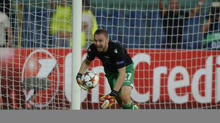 A încercat să-l imite pe Moți, dar ce a ieșit nu a fost la fel de frumos :). Ce s-a întâmplat la un meciul ASA - Pandurii, din Liga 2