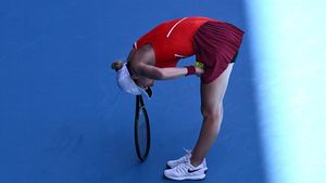 Dezvăluiri de la meciul horror dintre Simona Halep și Alize Cornet! Românca, pe punctul de a abandona după ce organizatorii au programat-o să joace pe caniculă: „Era roșie la față!"