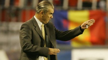 Iordănescu este de partea lui Pițurcă:** "A gândit bine meciul, nu putea să aibă posesia contra Olandei!" Ce spune de titularizarea lui Tănase