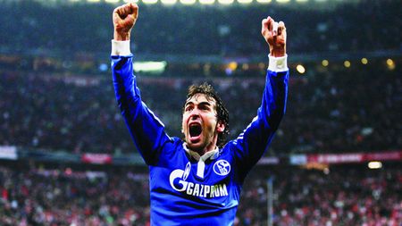 INCREDIBILA poveste a lui Raul!** LEGENDA Realului vine cu Schalke la Cluj! Cum s-a născut din trădare unul dintre cei mai mari jucători