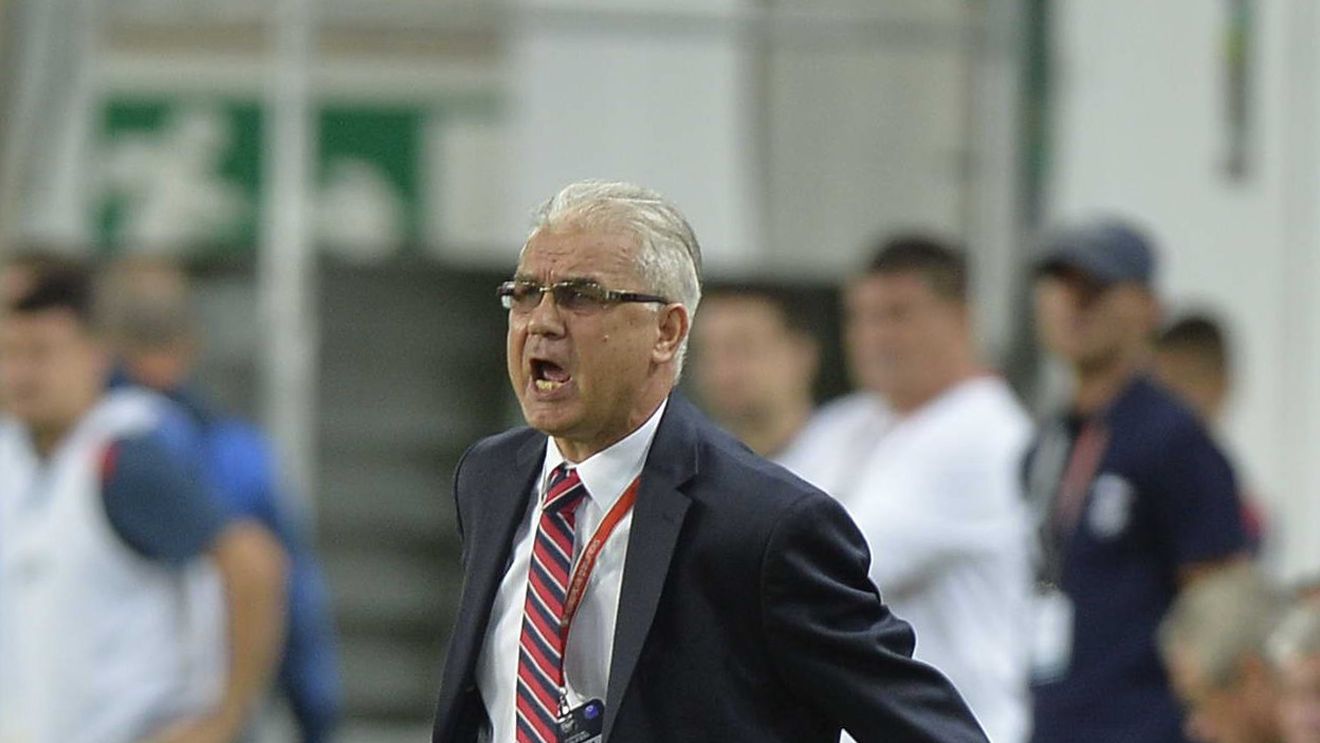 Iordănescu despre convocarea unui singur jucător de la Steaua: "Eram criticat când erau 7-8 steliști la națională, acum mă întrebați de ce e doar unul?". Când îi expiră contractul selecționerului