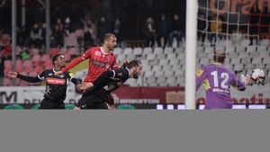 Probleme la un club cu pretenții din Liga 1: "Suntem în pericol cu obținerea licenței, avem datorii foarte mari". Anunțul trist al zilei: "Dacă nu se implică el, nu știu unde se va ajunge!"