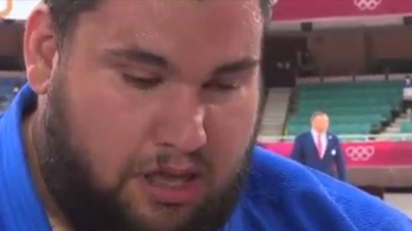 Emoția pură a unui sportiv român la Jocurile Olimpice Tokyo 2020: „Mi-am dorit foarte mult! Îmi pare rău”. Lacrimile unui colos | VIDEO