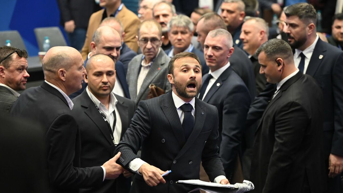 TAS obligă FRF să-i trimită 5 documente în războiul deschis dintre Ilie Drăgan și Răzvan Burleanu: intervenția FCSB, respinsă!