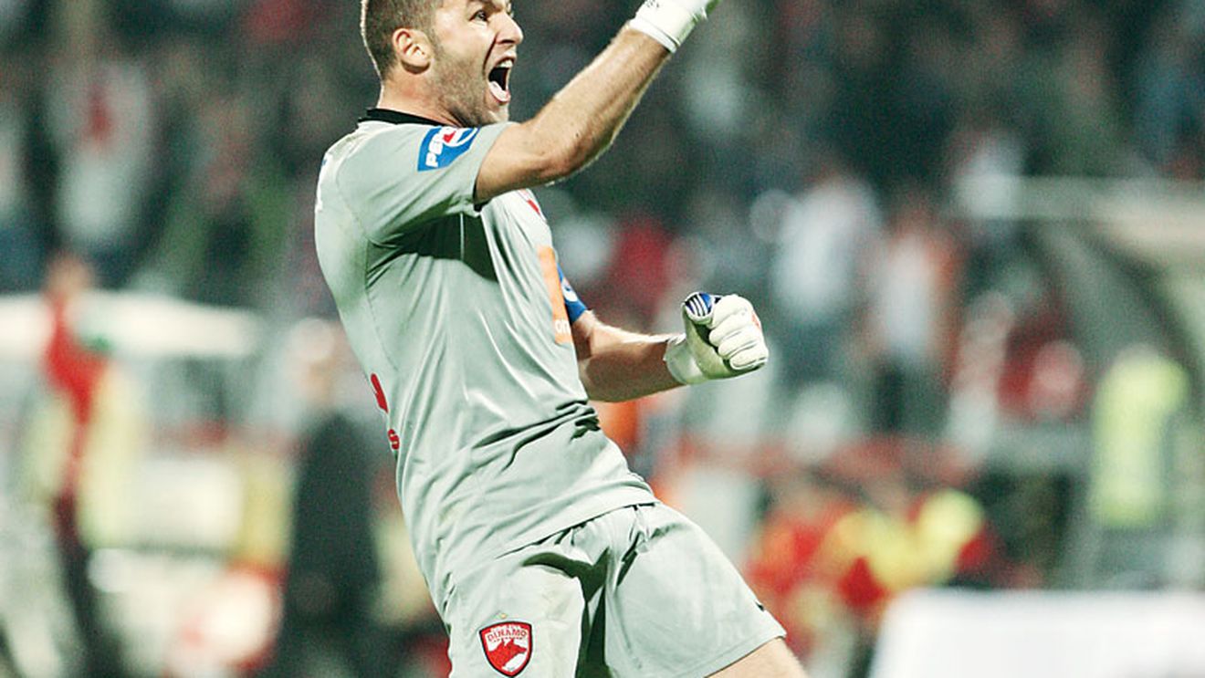 Iese la pensie de la „câini"