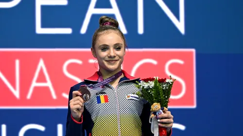 Sabrina Voinea a adus medalia de bronz acasă! Ce a spus gimnasta la revenirea de la Campionatele Europene: „Putea fi aur! Vreau să o întrec pe mama”