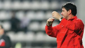 "Revin pe bancă!"