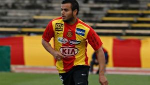 EXCLUSIV - Încă un transfer la Dinamo. VIDEO - "Câinii" și-au rezolvat cea mai mare problemă din apărare: au găsit fundaș stânga