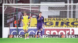 Se umblă cu ocaua mică? ProSport a încercat să măsoare porțile Rapidului,** dar erau deja demontate