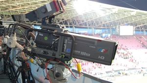 Dragomir: "Voi scoate peste 120 de milioane de euro din drepturile TV"!** Crezi că e posibil?