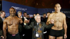 Holyfield ajută victimele SIDA