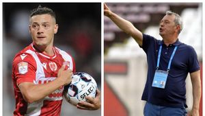 După scandalul cu Deian Sorescu, Mircea Rednic a fost umilit de Gabi Torje. ProSport a aflat dialogul incredibil dintre cei doi, purtat în fața întregului lot dinamovist! | EXCLUSIV