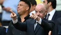 Jules Verne e copil mic pe lângă Gianni Infantino. 27 de zboruri pentru a vedea 24 de meciuri în două săptămâni la Cupa Mondială