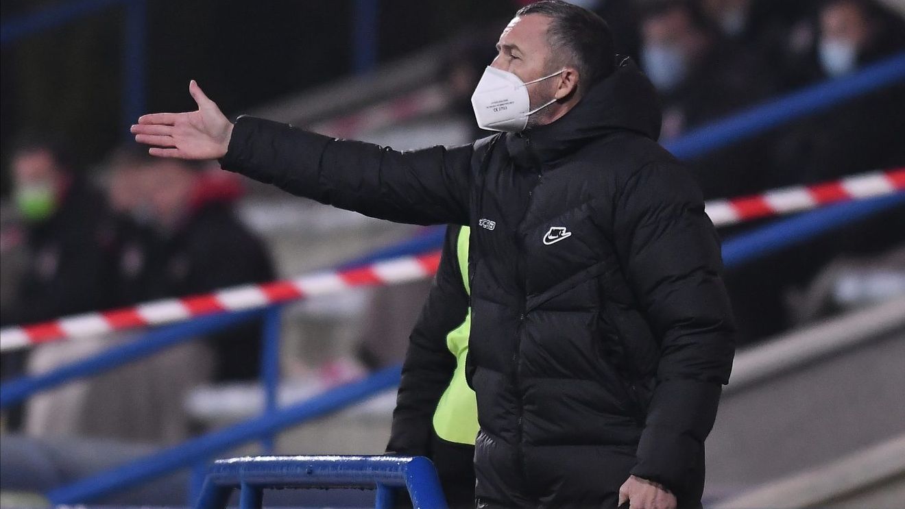 Mihai Stoica, la fel ca Dan Petrescu! Managerul FCSB a cerut o lovitură de la 11 metri și de nervi a dat cu căciula de pământ | FOTO