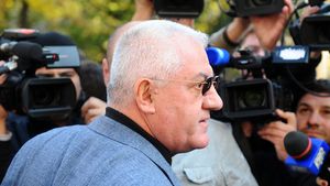 Mitică, atenționat de organizatorii meciului Dinamo - BarÃ§a: "Să înceteze cu glumele, pentru că poate aduce prejudicii grave!"