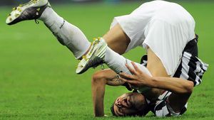 Sezon încheiat pentru Iaquinta!** Atacantul s-a accidentat grav