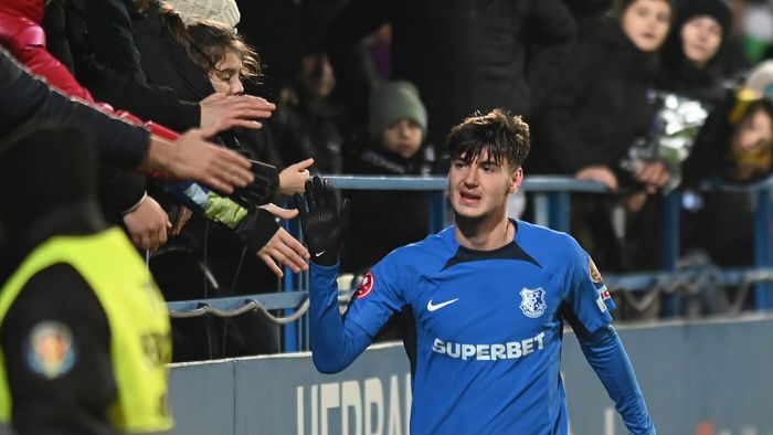 Unde a „dispărut” Adrian Mazilu, puştiul fenomen pe care Gică Hagi l-a vândut în Premier League