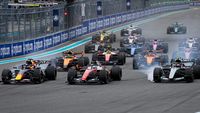 Ce se întâmplă în corpul unui pilot de Formula 1 în timpul unei curse: „Ca și cum ești strivit de un pian de 350 de kilograme într-un cuptor, la fiecare viraj!”